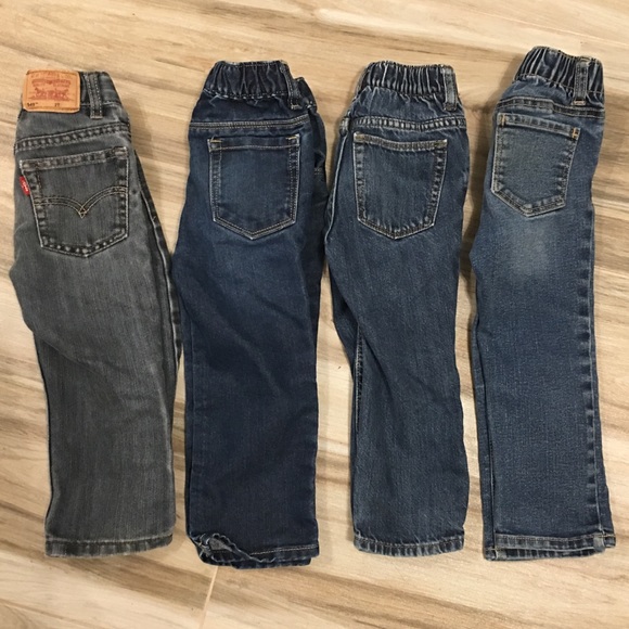 Old Navy Other - Old Navy / Levi’s Bundle of 4 Jeans